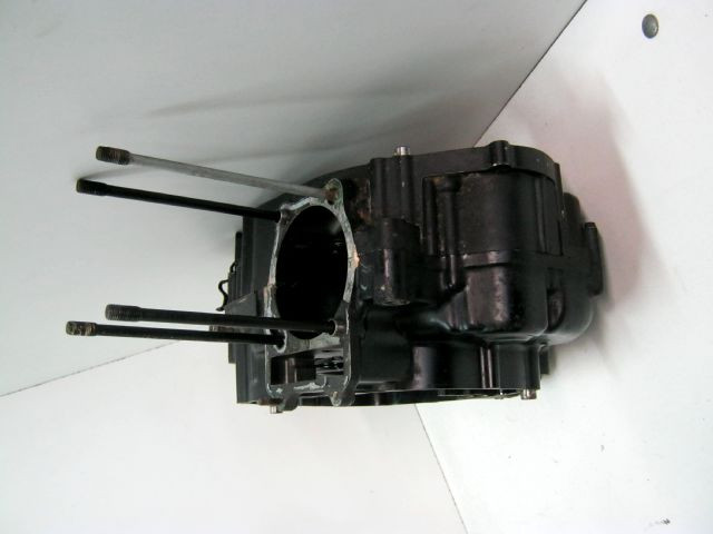 Carter moteur SUZUKI 600 DR DJEBEL an 1990 type SN41A réf 11300-14A05-000 
