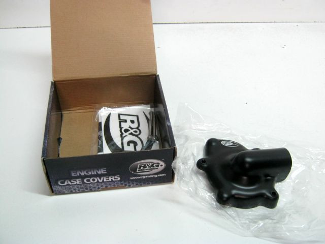 Couvre carter pompe à eau APRILIA 1200 CAPONORD DORSODURO 2011 à 2013 réf ECC0158BK , 399474, 442375