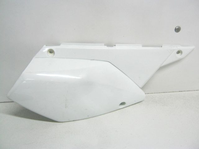 Carter latéral droit KAWASAKI 250 KLXR an 2010 réf 35001-0175