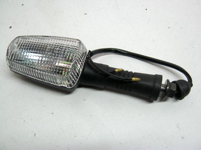 Clignotant arrière gauche YAMAHA 850 TDM an 1999 type 4TX 