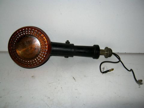 Clignotant avant droit YAMAHA 125 SR année:1985 type:5HO