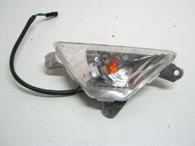 Clignotant avant droit KAWASAKI 650 NINJA an 2019 réf 7086-601 , 23040-0136