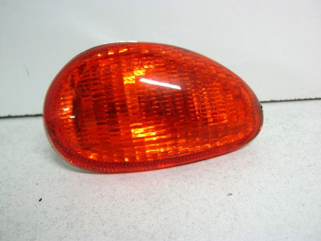 Clignotant avant droit VESPA 50 ET2 an 2000 type ZAPC1600 réf 293601