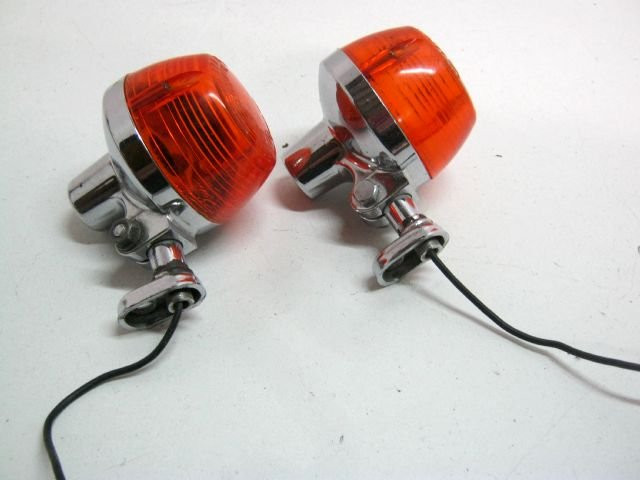 Clignotant chromé droit gauche  HONDA CB an 1972 