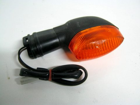 Clignotant avant gauche YAMAHA 600 FZ6 année:2009