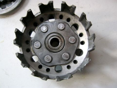 Cloche,noix,plateau de pression d'embrayage YAMAHA 125 YZ année:1982 type:5X4 réf:5X4-16150-00,5X4-16371-00,1W1-16351-00