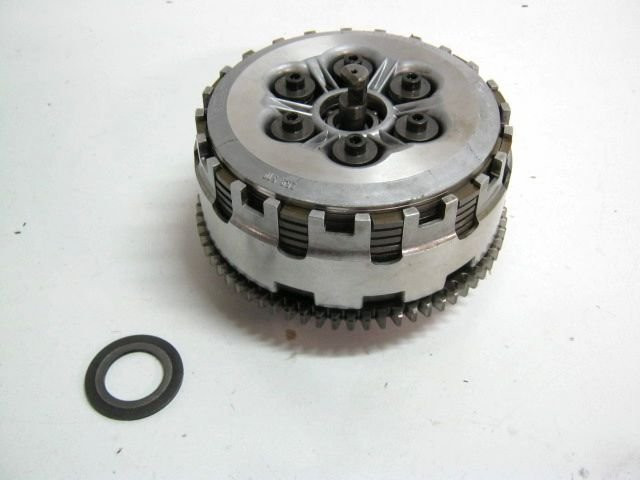 Cloche noix plateau de pression disque embrayage BMW F 800 ST, F800ST an 2007 réf 21218537778, 21217690423, 21217690420