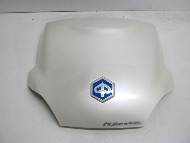 Coffre PIAGGIO MP3 125 , 300 , 500 an 2009 à 2013 rèf 62445500BT 