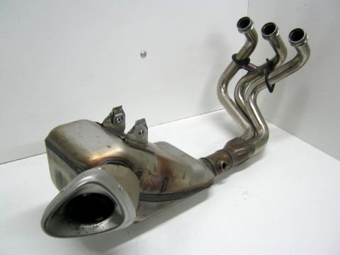 Collecteur , silencieux échappement YAMAHA 900 MT09 type 1RC , 2PP an 2015 réf 1RC-14710-00