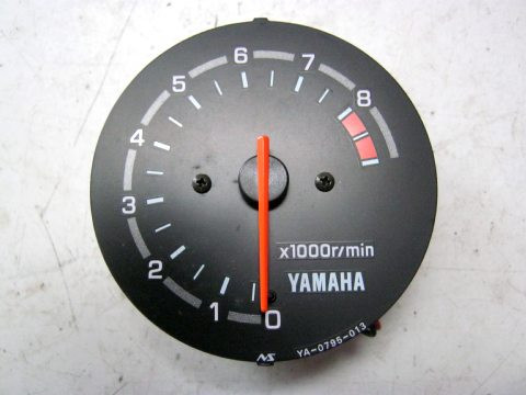Compte tours YAMAHA 850 TRX année:1999 type:4UN réf:4NX-83570-20