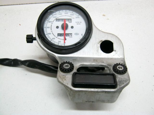 Compteur tableau de bord CAGIVA 125 ROADSTER an 1999 type 1A réf 800069021