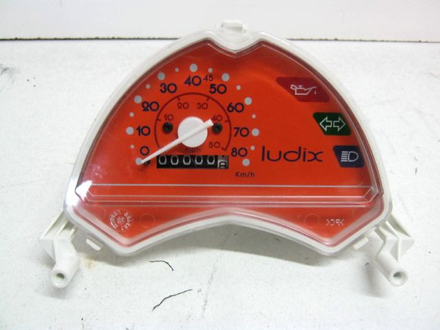 Compteur, tableau de bord PEUGEOT 50 LUDIX an 2005 réf 1176739800 