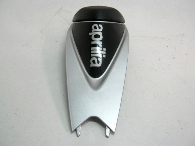 Coque arrière , capot de selle APRILIA 1000 RSV 4 an 2014 réf 858837