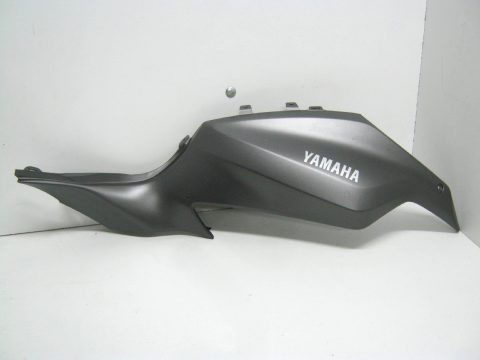 Coque réservoir droite YAMAHA 700 MT07 type 1WS an 2015 ref 1WS-24139 