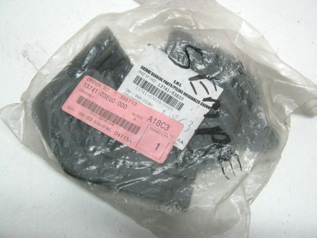 Couvercle, capot filtre à air SUZUKI 50 RMX an 2001 réf 13741-03E00-000 