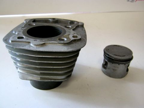 Cylindre piston HONDA 125 XLS année:1981