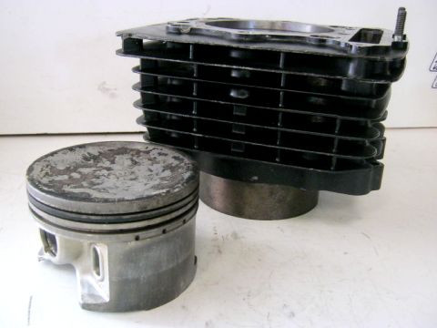 Cylindre,piston YAMAHA 600 XT année:1984 type:34L
