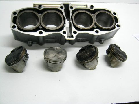 Cylindre , pistons ,segments KAWASAKI 600 ZZR type :ZX600E année :1994