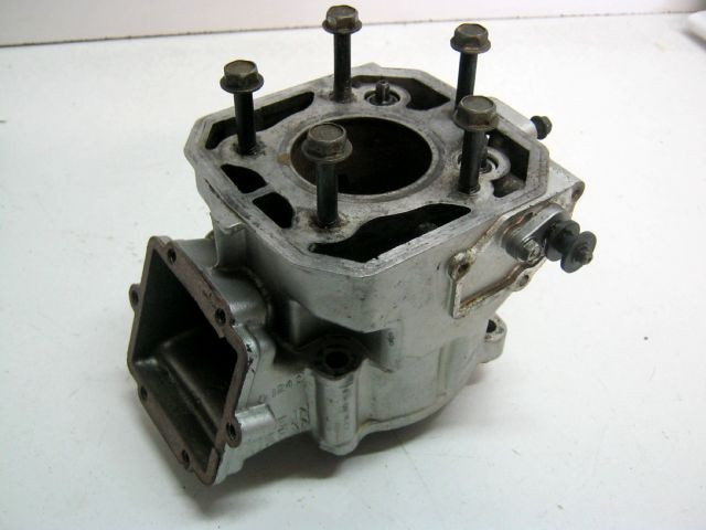 Cylindre valve échappement  KAWASAKI 125 KMX année 1999 type MX125B réf 12005-1057 , 12005-1060 , 11005-1889 