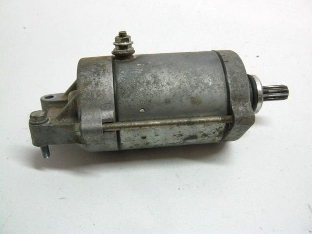 Démarreur HONDA 600 HORNET an 2000 réf 31200-MV9-671, 31200MV9671  