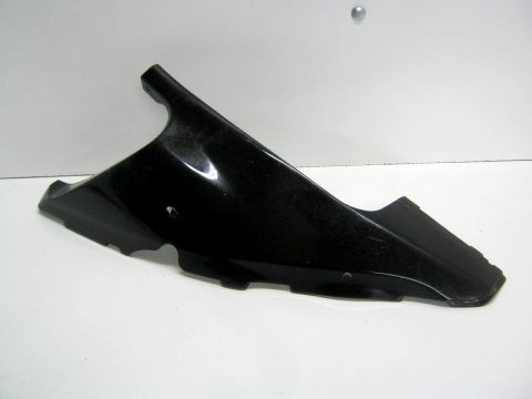 Demi sabot , carénage inférieur gauche HONDA 1000 CDBR type SC25 année 1989 réf 64370-MS2-000