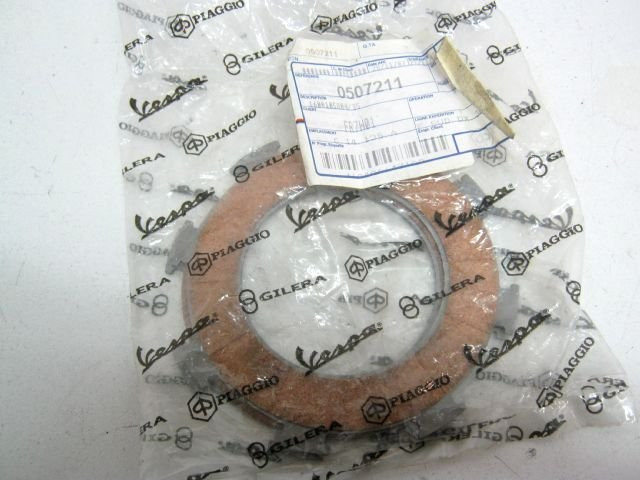 Disque embrayage VESPA 180 200 COSA an 1981 à 1989 réf 0507211 