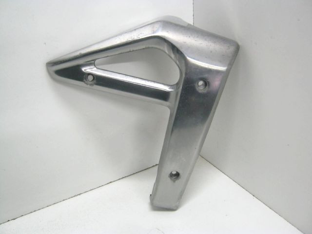 Ecope , ouie de radiateur droite  KAWASAKI ER5 an 2001 type ER500AC ref 14090-1749