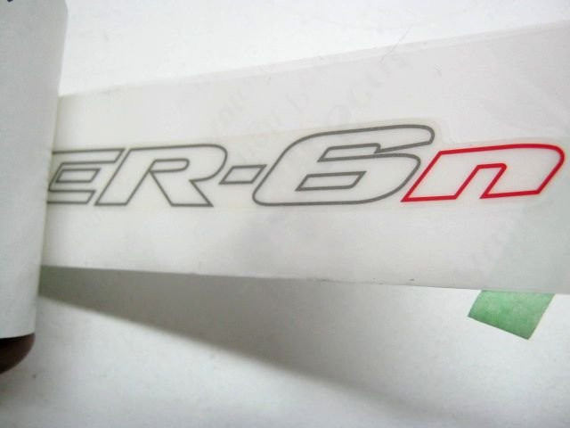 Emblème autocollant carénage KAWASAKI 650 ER6 réf 56054-0528 