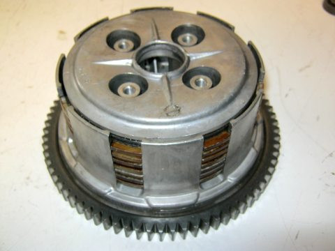 Cloche,noix,plateau,disque d'embrayage HONDA 400 VFF année:1980 type:NC13