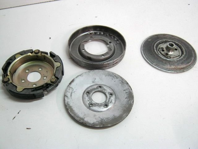 Embrayage, poulie VESPA 50 PK-XL2 AUTOMATIK Type VA52T an 1990 réf 238099 