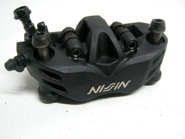 Etrier de frein avant gauche KAWASAKI 1400 ZZR an 2009 type ZXT40CD21A réf 43080-0046-DJ 
