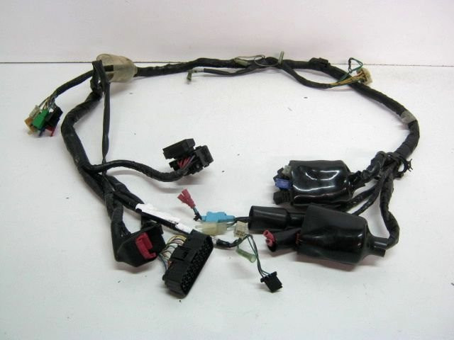 Faisceau électrique HONDA 600 HORNET an 2000 réf 32100-MBZ-F00, 32100MBZF00