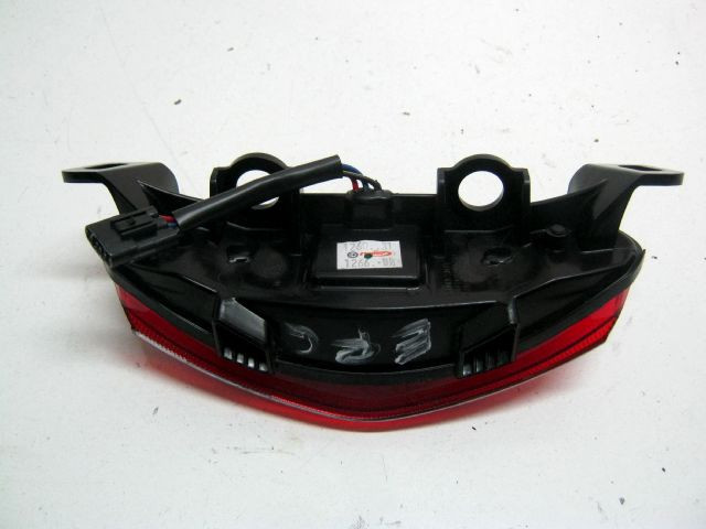 Feu arrière led KAWASAKI 650 ER6 an 2011 réf 23025-0384, 23025-0066