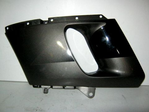 Flan de carénage gauche KAWASAKI ZX9R année:2002 