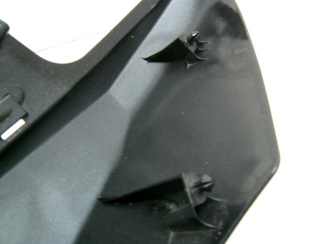 Flan carter carénage gauche KAWASAKI 650 VERSYS an 2010 réf 55028-0354
