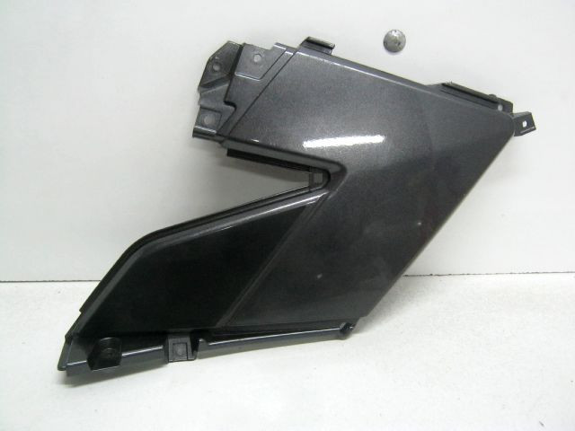 Flan de carénage gauche APRILIA 850 SRV an 2012 à 2014 réf 653147 