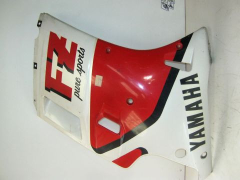 Flan de carénage droit YAMAHA 750 FZR année:1987
