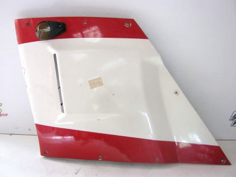 Flan de carénage gauche BENELLI 125 SP année:1990