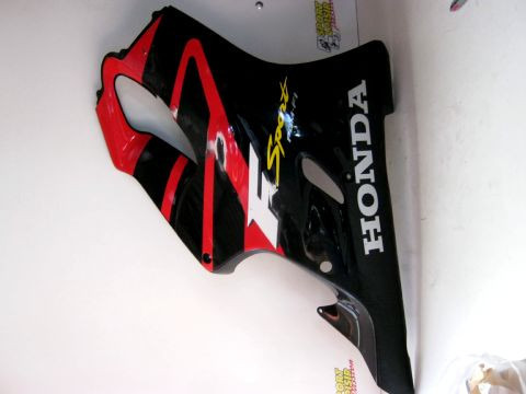 Flan de carénage droit HONDA 600 CBR FS année:2001 type:LJH1AL401031
