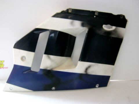 Flan de carénage droit SUZUKI GSXR année:1990