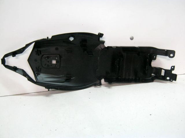 Garde boue arrière, passage de roue KAWASAKI ZX6-R 600 ZX-R an 2019 réf 35023-0446