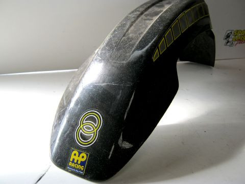 Garde boue avant GILERA 50 RCR année:2005