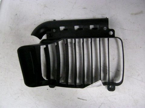 Grille de radiateur,entrée d'air VESPA 125 GT réf:577184