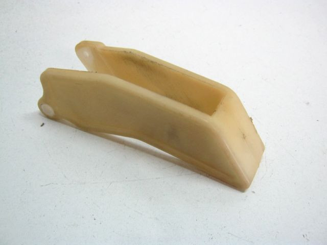 Guide chaine SUZUKI 600 DR DJEBEL an 1990 type SN41A réf 61341-14A03-000 