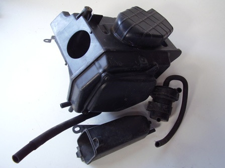 Boitier filtre à air HONDA NX 650 DOMINATOR type:RD02 année:1992