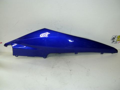 Demi coque arriére droite YAMAHA 125 YZFR année:2008 type:5D7