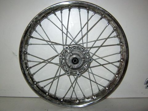 Roue arriére rayons moto