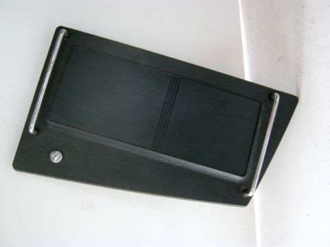 Intérieur de téte de fourche,couvercle de coffre gauche YAMAHA XVZ 1200 VENTURE année:1986