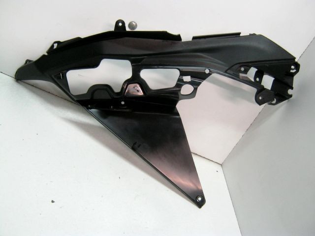 Intérieur carénage  KAWASAKI Z 1000 SX an 2018 réf 55028-0717 