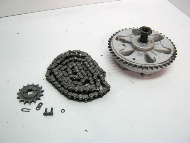 Kit chaine, couronne, frette CAGIVA 125 ROADSTER an 1999 type 1A réf 8665612000 
